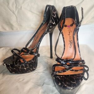 Penny Loves Kenny Black and White Strappy Heels